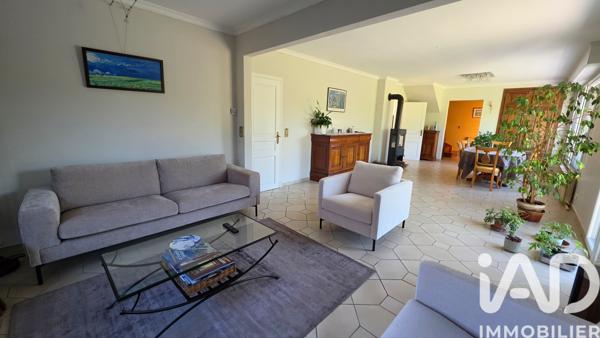 Maison à vendre 7 pièces 161 m² Saint-Amand-les-Eaux