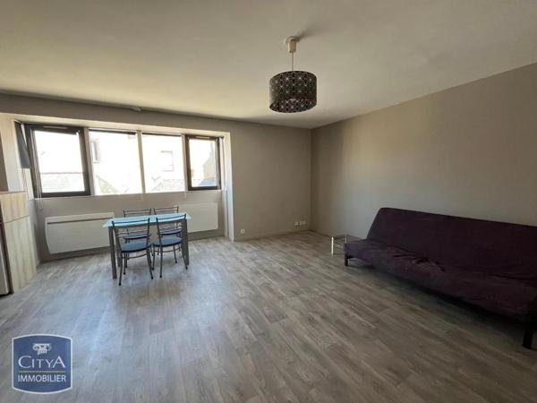 Appartement à louer 1 pièce 36.97m² Laval (53000)