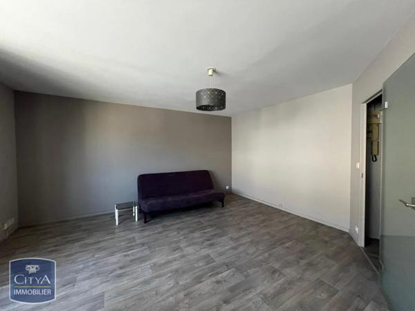 Appartement à louer 1 pièce 36.97m² Laval (53000)