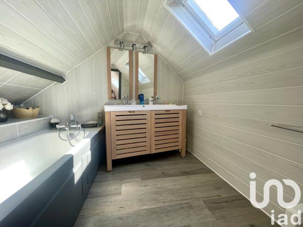 Maison 5 pièces de 119 m² à Bonneville-la-Louvet (14130)