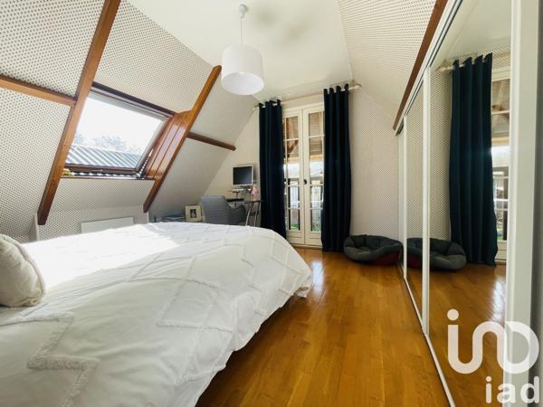 Maison 5 pièces de 119 m² à Bonneville-la-Louvet (14130)