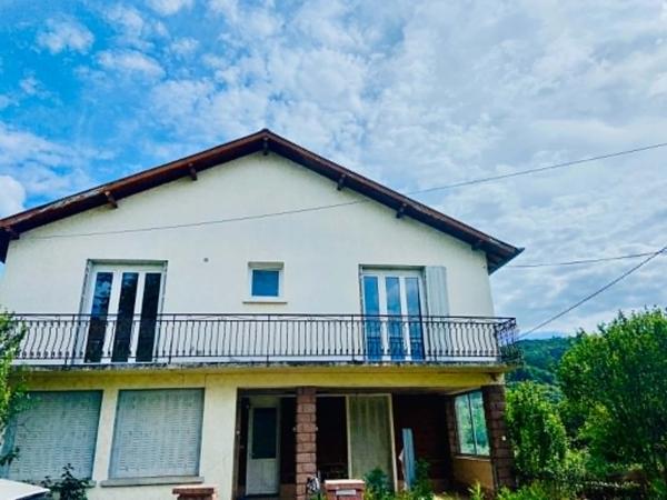Tres grande maison