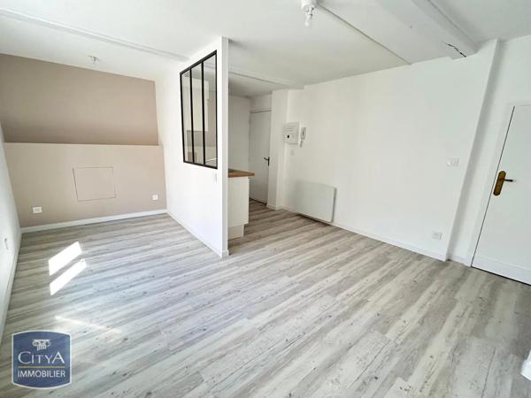 Appartement à louer 1 pièce 22.99m² Tours (37000)