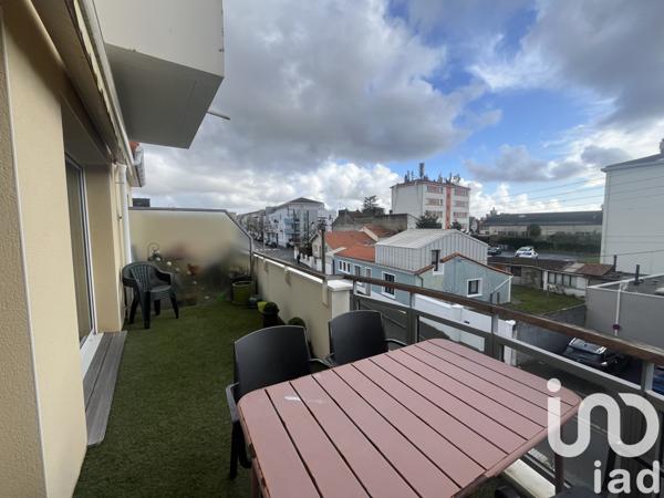 Appartement 3 pièces de 77 m² à Rezé (44400)