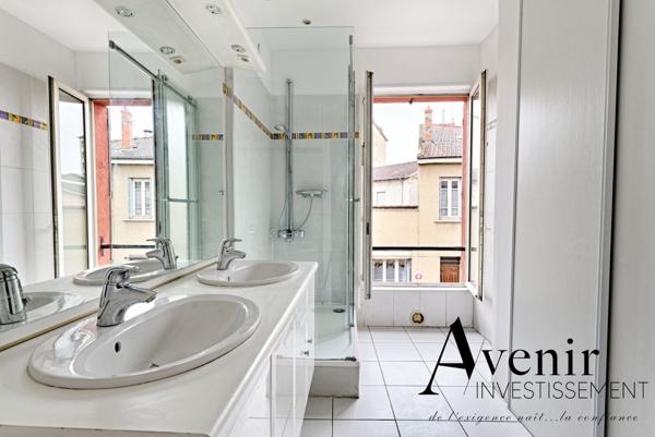 EN COLOCATION ? 2 CHAMBRES DISPONIBLES SUR 4 - 11 ET 12 M2 - MAISON - MONCHAT Lyon EN COLOCATION ? 2 CHAMBRES DISPONIBLES SUR 4 - 11 ET 12 M2 - MAISON - MONCHAT Lyon