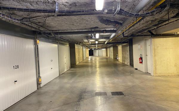 Stationnement à vendre    14 m2 Castelnau-le-Lez