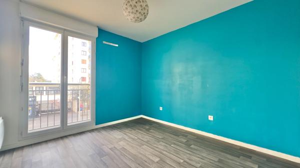 APPARTEMENT T3 À CHÂTILLON, AVENUE DE PARIS, RÉSIDENCE RÉCENTE AVEC PARKING