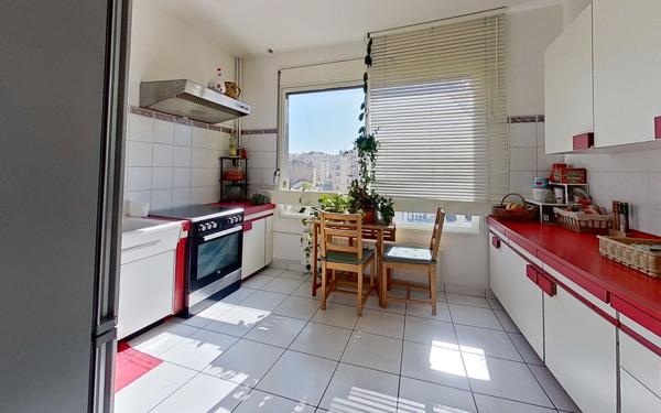 Appartement à vendre    2 pièces • 49,35 m2 Lyon 4
