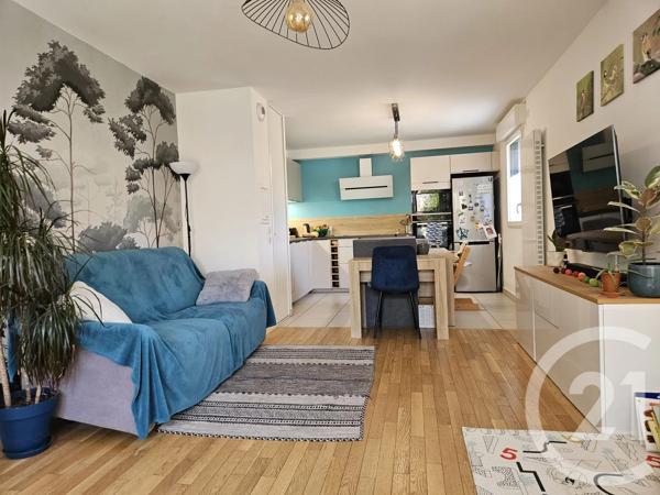 Maison à vendre  4 pièces - 77,64 m 2   LA VARENNE ST HILAIRE  - 94