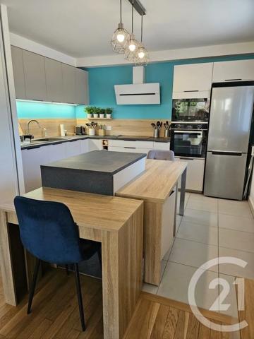 Maison à vendre  4 pièces - 77,64 m 2   LA VARENNE ST HILAIRE  - 94