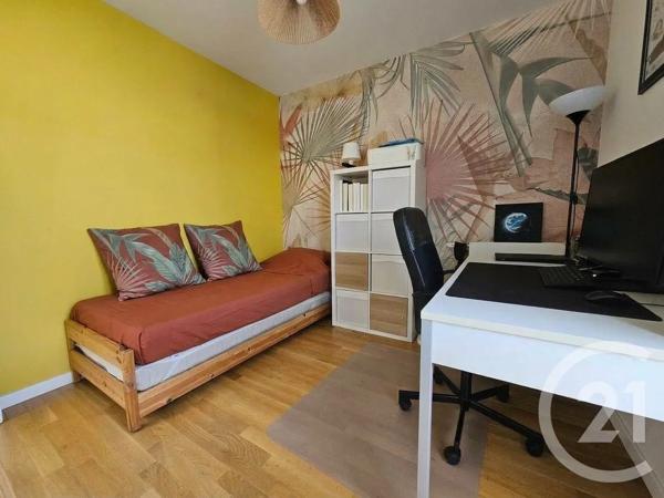Maison à vendre  4 pièces - 77,64 m 2   LA VARENNE ST HILAIRE  - 94