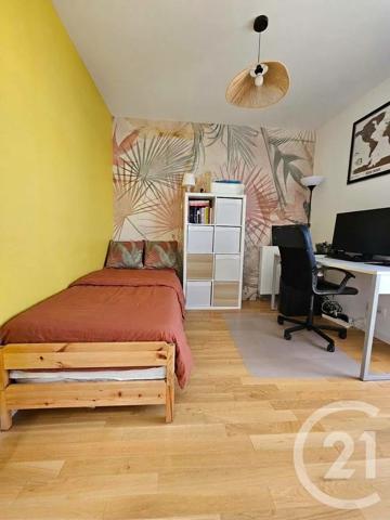 Maison à vendre  4 pièces - 77,64 m 2   LA VARENNE ST HILAIRE  - 94