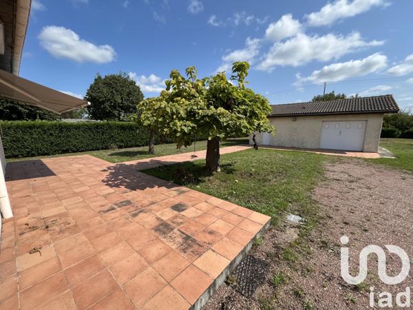 House for sale 5 rooms 118 m² Saint-Loubès