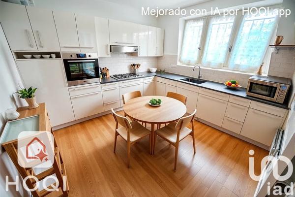 House for sale 5 rooms 118 m² Saint-Loubès