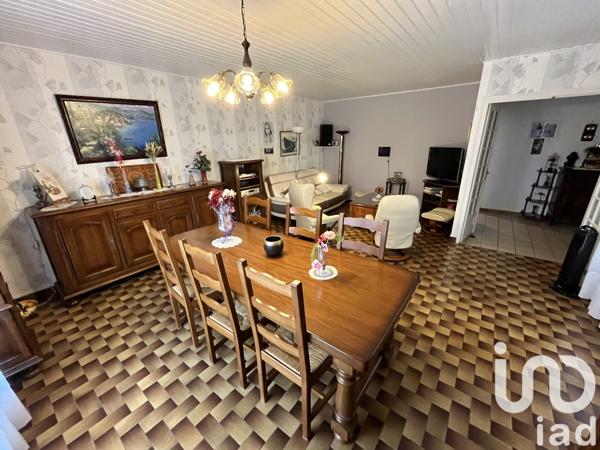 House for sale 5 rooms 118 m² Saint-Loubès