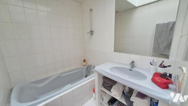 - VENTE EN NUE PROPRIETE D'UNE MAISON D'HABITATION -