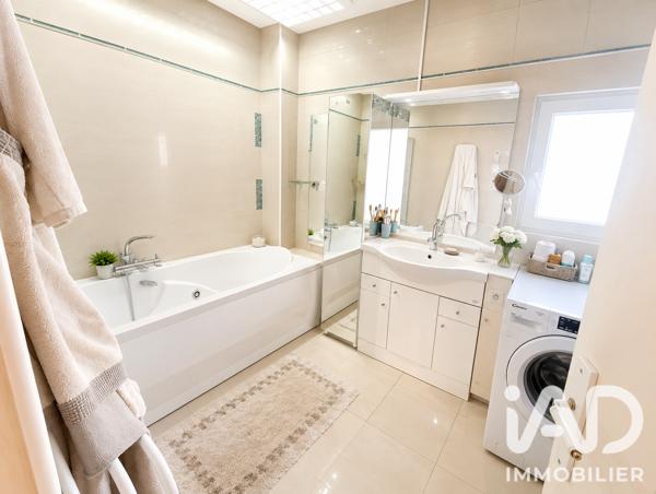 Murs commerciaux  à vendre 340 m² Suresnes