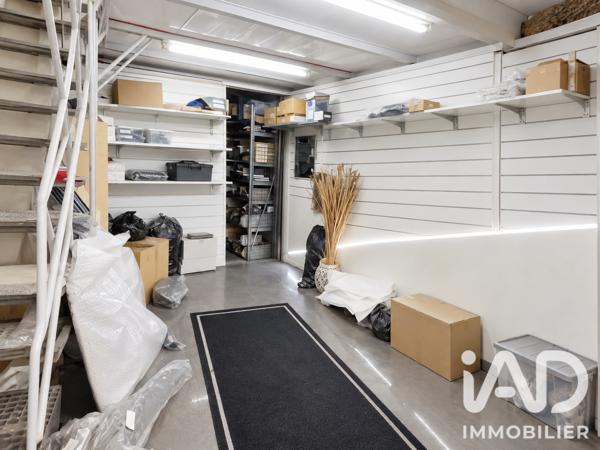 Murs commerciaux  à vendre 340 m² Suresnes
