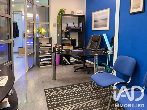 Murs commerciaux  à vendre 340 m² Suresnes