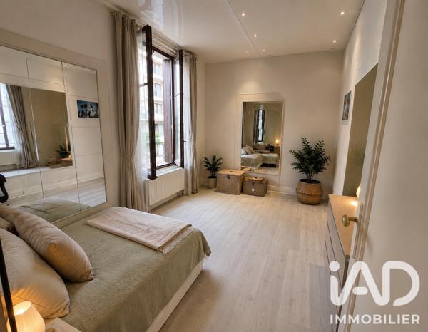 Murs commerciaux  à vendre 340 m² Suresnes