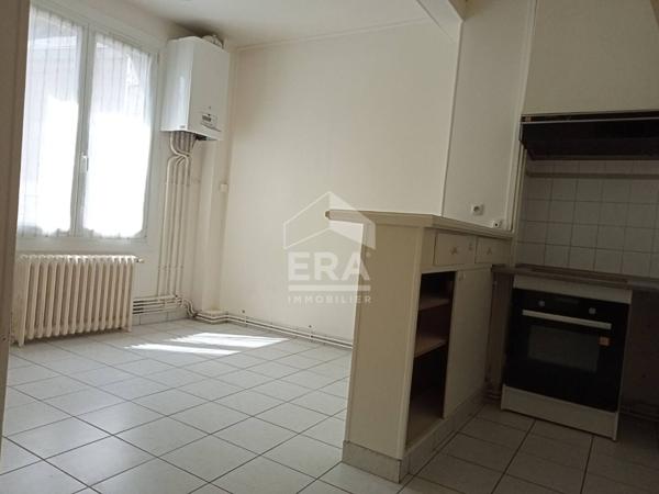 Appartement de 5 pièces principales situé en centre ville de Compiègne