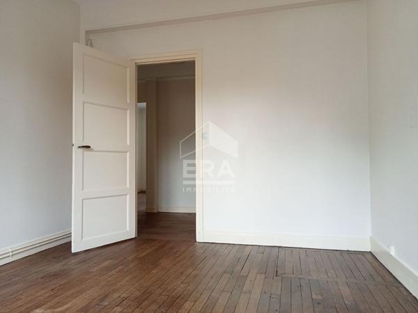 Appartement de 5 pièces principales situé en centre ville de Compiègne