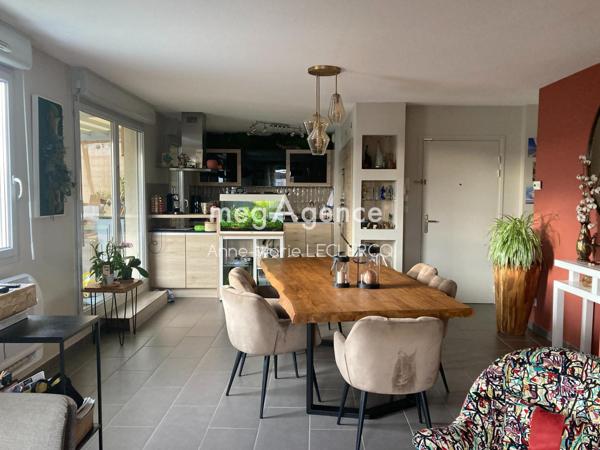 Appartement à VILLEFRANCHE-SUR-SAONE, 69400 - 3 pièces 71m²