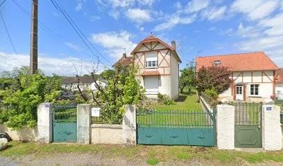 Vente maison Lussac Les Chateaux (86320), 80.00m² avec 5 pièce(s) dont 3 chambre(s) sur 656.00m² de terrain. La Bruyere Immobilier