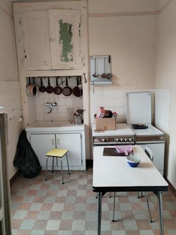 Vente maison Lussac Les Chateaux (86320), 80.00m² avec 5 pièce(s) dont 3 chambre(s) sur 656.00m² de terrain. La Bruyere Immobilier