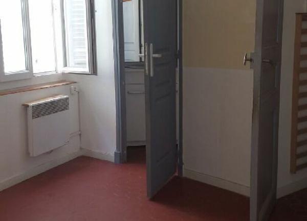 Immeuble à vendre    2 pièces •  La Seyne-sur-Mer