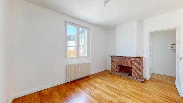 Location                                                      Appartement
                        
                     2 pièces                      51 m2                     à Chartres