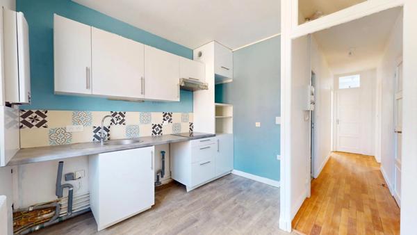 Location                                                      Appartement
                        
                     2 pièces                      51 m2                     à Chartres