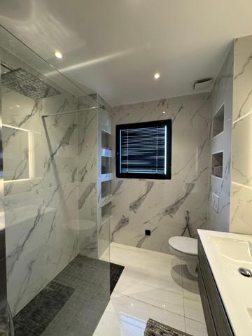 Fréjus- splendide villa de 2020- 4 chambres piscine