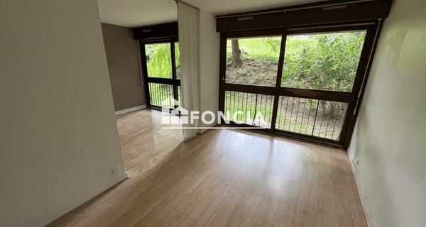 Location Studio 32.42 m² - Grigny 91350