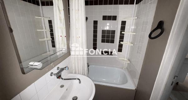 Location Studio 32.42 m² - Grigny 91350