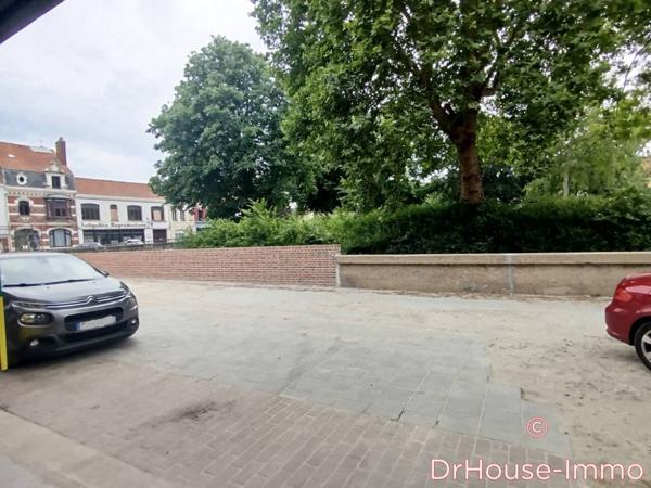 Loft / Atelier à vendre 4 pièces de 390 m²