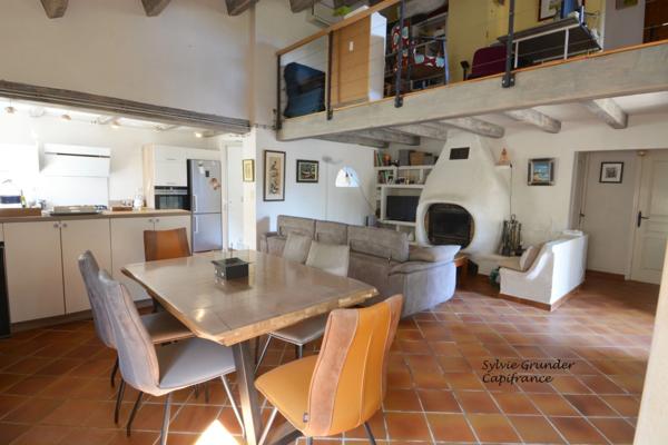 Maison à vendre 4 pièces SAINT MITRE LES REMPARTS (13) à deux pas des plages quartier VARAGE