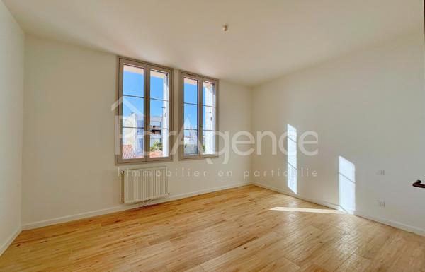 Maison entièrement rénovée - Grand sous-sol - Centre-ville