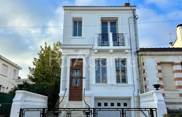 Maison entièrement rénovée - Grand sous-sol - Centre-ville