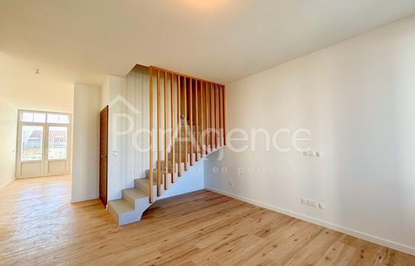 Maison entièrement rénovée - Grand sous-sol - Centre-ville