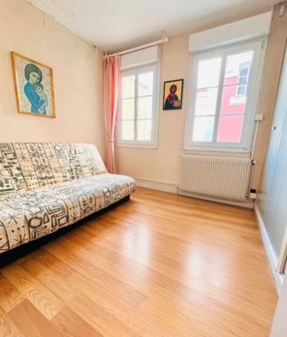 Grand Appartement Secteur TRIANGLE D'OR;