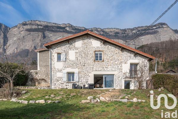 Maison à vendre 6 pièces 150 m² Biviers