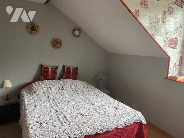 Une maison avec jardin