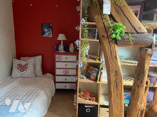 Une maison avec jardin