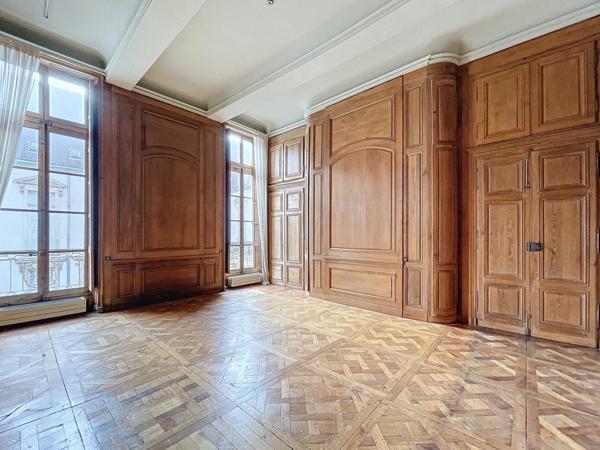 Appartement à vendre 7 pièces DIJON (21)