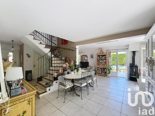 Maison à vendre 5 pièces 120 m² Vernègues