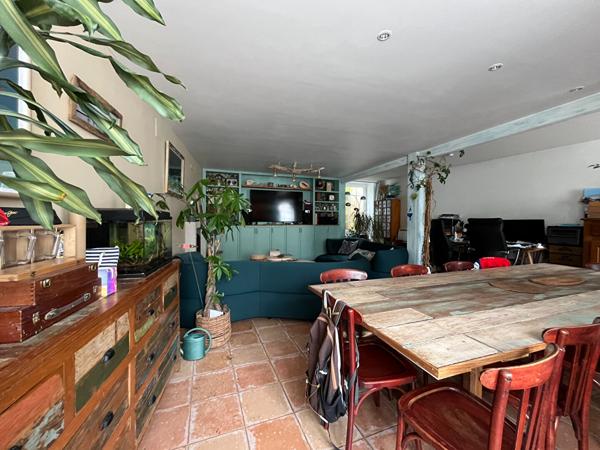 Maison de Bourg Saint-Denis d'Oléron - 6 pièces - SH 160 m²