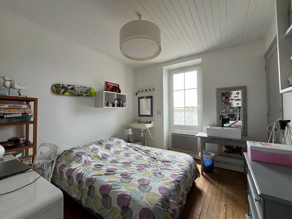 Maison de Bourg Saint-Denis d'Oléron - 6 pièces - SH 160 m²