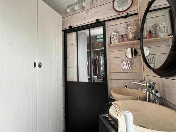 Maison de Bourg Saint-Denis d'Oléron - 6 pièces - SH 160 m²