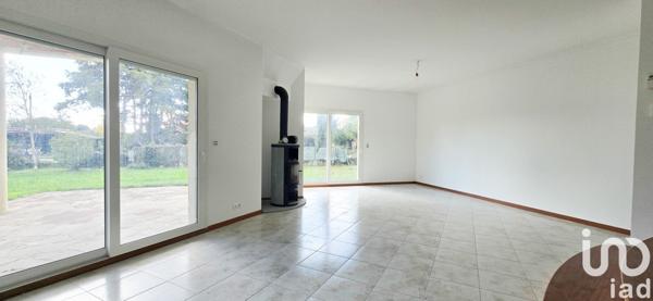 Maison traditionnelle 5 pièces de 150 m² à Saint-Genis-Pouilly (01630)